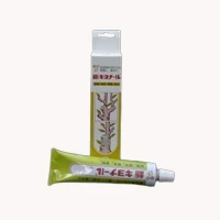 outils pour bonsaï spécialisés: La pâte liquide, souvent conditionnée en tube.